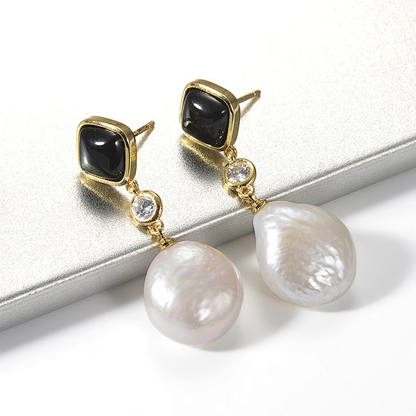18K Gold Plated White Freshwater Cultured Pearl Pendant Earrings